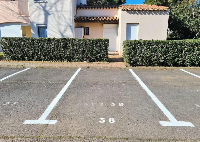 Appt 3 Pièces - Jusqu'à 4 Personnes- Le Cap D'agde Ct210-038 * Agde